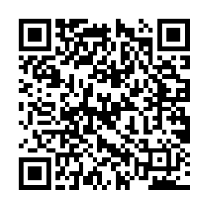 上飞机的时候我爸我妈也给我打来了电话问这事儿二维码生成
