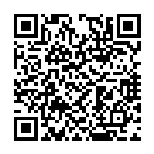 下一刻一股澎湃的气势以他们为中心朝着周围涌去二维码生成