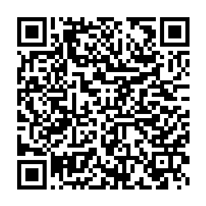 下一刻里就已经将原本搂在江少游肩膀上的双手移到了江少游的后脑上二维码生成