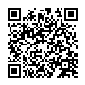 下一刻龙傲天发现自己完全处于一个陌生的环境中二维码生成