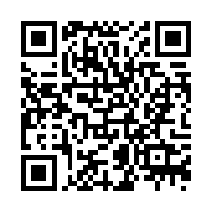 下放还有一些斑驳的大卡车和皮卡车二维码生成