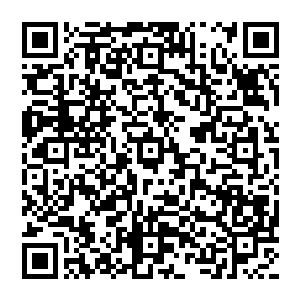 下班后江帆驾驶赛龙车到了贵族小区的邱菊的羊肉粉馆吃了午饭后和邱菊躲在房间里亲热片刻二维码生成