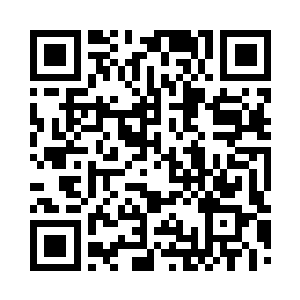 下面一条宽大的黑色灯笼裤遮住了斥候战术靴二维码生成