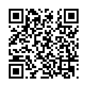 下面的街道上人来人往不受任何影响二维码生成