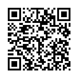 不一会儿便挑选出二三十个壮实魁梧的汉子二维码生成