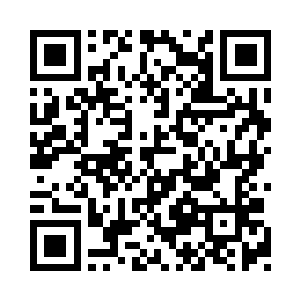 不一会儿就带着一个高挑的长发姑娘走进来二维码生成