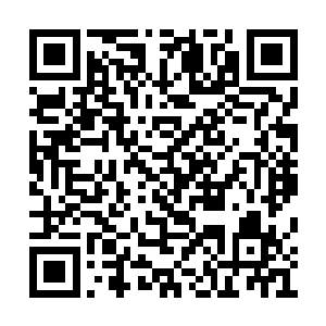 不但让人绑缚那对晚辈夫妻前往蓟州州城的法场二维码生成