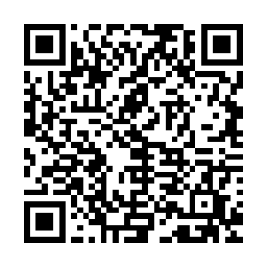不得不在在本来已经十分拥挤的宿舍区再度兴建了五座宿舍楼二维码生成