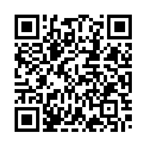 不断的击打在那黑衣左使的身体上二维码生成