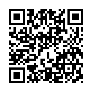 不断的锁定老者身边的风流动的轨迹二维码生成