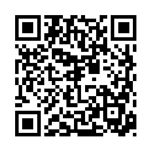 不时的还有不知名的生物在他们脚边窜过二维码生成