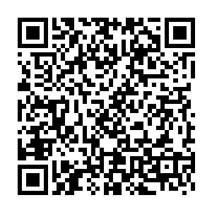不知从何处生出的三团蓝色的火焰就把那个魔族苍穹骑士包围了起来二维码生成