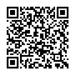 不知费了多少金银才能购得这么大块的翡翠影壁二维码生成