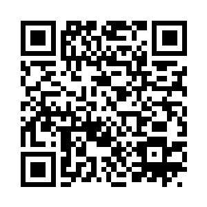 不知道什么时候浮现出来的魔鬼站在陷阱周围二维码生成