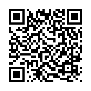 不知道何时也转身走到了几人面前二维码生成