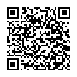 不知道多少人正在沙滩上面享受着日光浴带来的美妙二维码生成