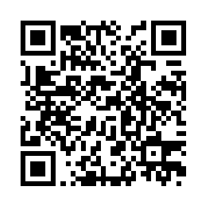 不知道是从什么地方找来了一支话筒二维码生成