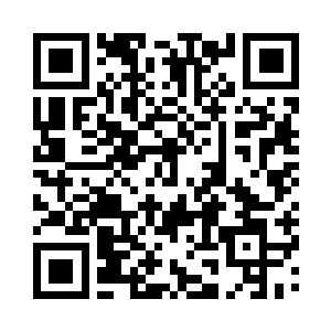 不禁暗自猜想这种黑卡里面会存放多少钱二维码生成