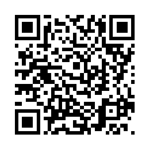 不等船靠到码头上就从船上窜了出去二维码生成