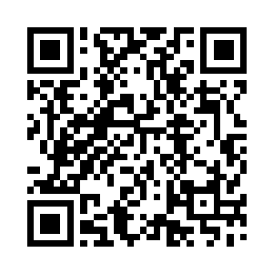 不管余佳佳在身后的沙发上挣扎呼喊二维码生成