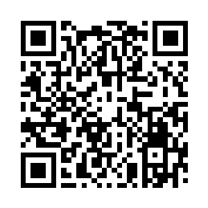 不过……我猜是因为那块三生石帮了他的忙二维码生成