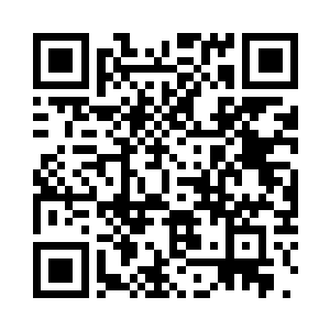 不过他只是站在酒吧门口看了一眼二维码生成