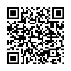 不过双眸却是带着期待之色盯着前方二维码生成