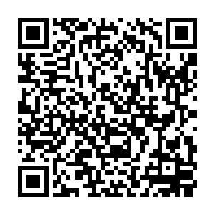 不过孙子轩此刻的注意力全都放在了那块记录了医道提升关键的下品仙玉上面二维码生成