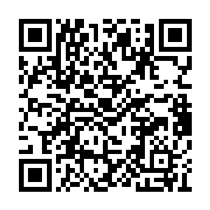 不过就在这时候房间外面忽然传来了一阵敲门声二维码生成