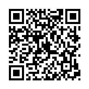 不过当年那个疯子博士在这里留下了一个麻烦二维码生成