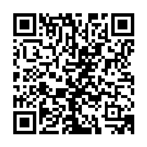 不过很明显他发泄错了目标――古菲菲绝逼是比他更凶悍的那个二维码生成