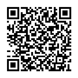 不过攀岩高手仍是用了整整两个小时才落到平地二维码生成