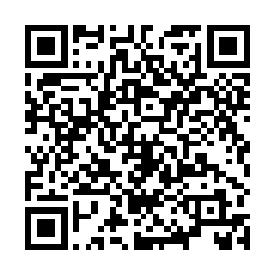 不过旁边的一直口若悬河的那名弟子却是口才相当了得二维码生成
