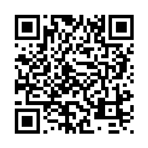 不过此时有工作人员正在水底行走二维码生成