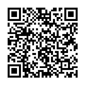 不过现在这个时候跟在丁羽身边的人就不是李富真了二维码生成