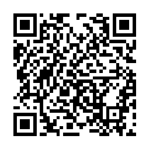 不过贝海这点儿小钱还拿不到赫特家族面前去说去二维码生成