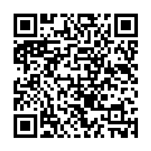 不过赵虎倒是让两女还算可以的女子给自己暖被窝二维码生成