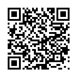不过这次他们去的地方不再是早上的签名台二维码生成