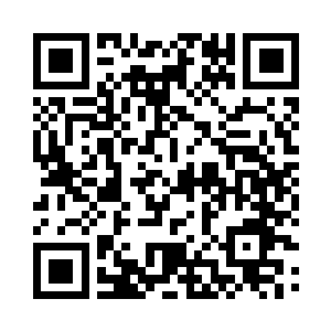 不顾身体的疼痛想要爬过去拽着郎霆烈二维码生成