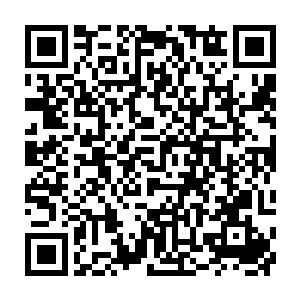 与王耀武一起在凝胶实验室受剥削的是个头发稀疏的圆脸大四男生贺全贵二维码生成