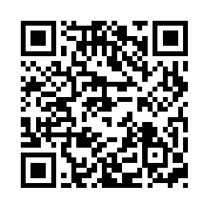 专心骑马或者吹喇叭的姑娘终于给愣住了二维码生成