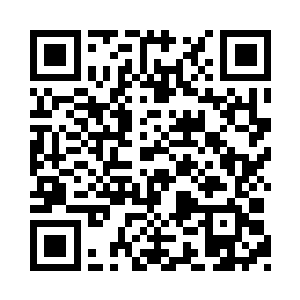 且他们抓不到他的身形到底哪一个是真实的二维码生成