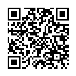 东黎墨对于从碧玺身上传来的拿着可疑的眼神二维码生成