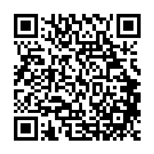 东黎墨现在已经可以肯定这个秋意瑟不是神界的人就是魔界的人二维码生成