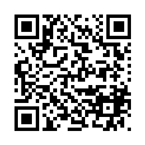 丝丝嫣红的鲜血从他的嘴角之中流出二维码生成