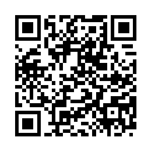 两个人快速的跑到更衣室里换好了睡衣二维码生成