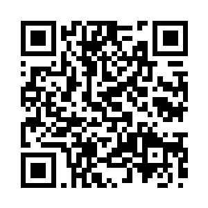 两个小孩坐在校园的后山上畅谈人生和梦想二维码生成