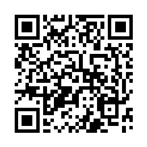 两个小家伙好像在给妈妈做游戏一般二维码生成