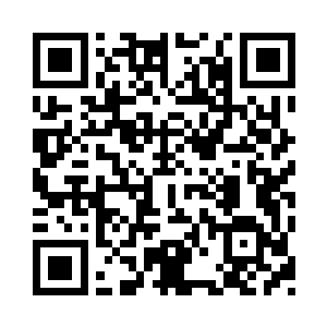 两个小家伙已经被香味吸引的靠近了盘子二维码生成