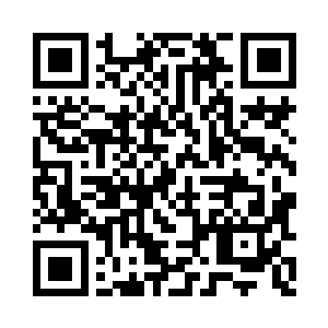 两个小家伙驾驭着两台好似卫星般的超级战堡二维码生成